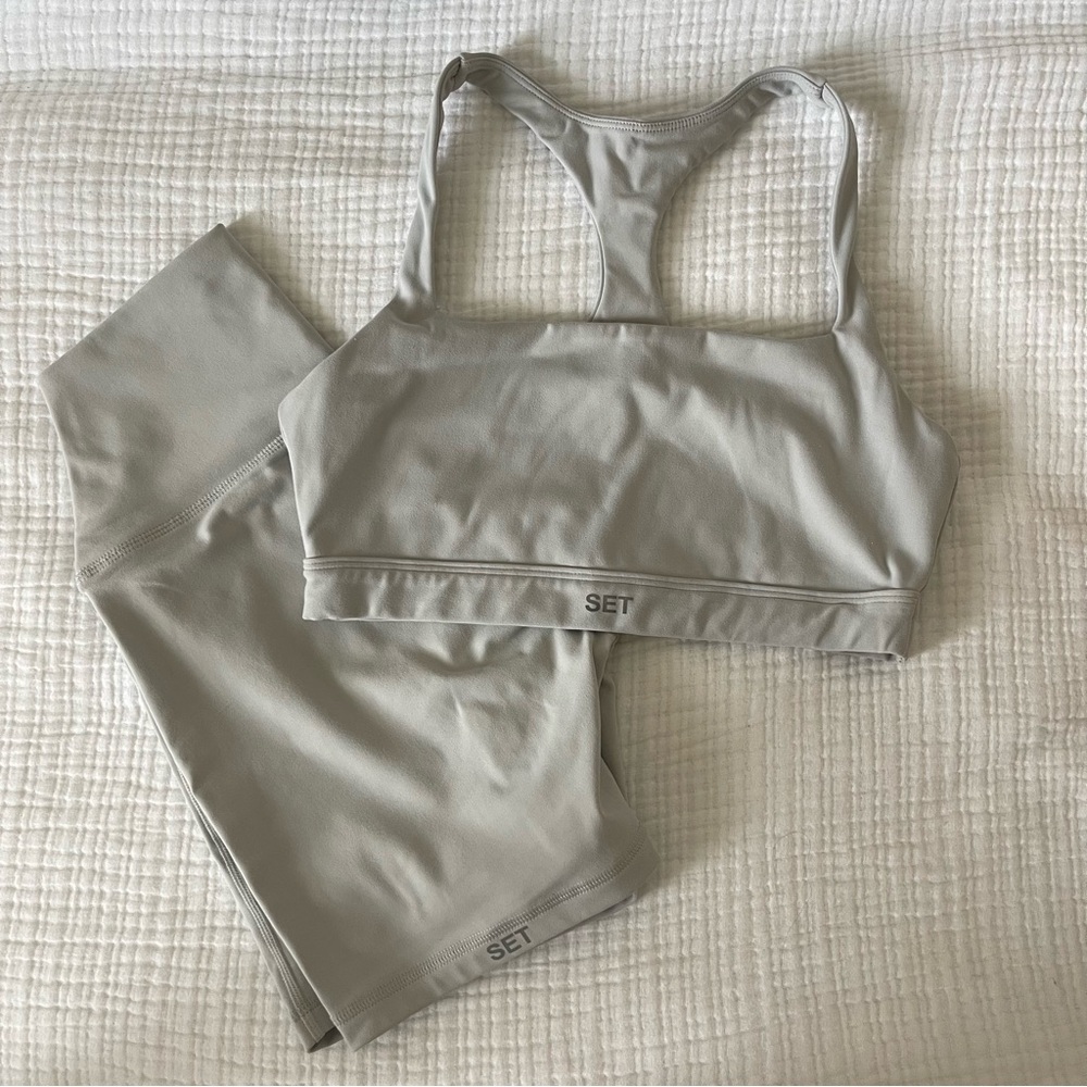 Set Active Light Grey Biker Shorts and Top Set